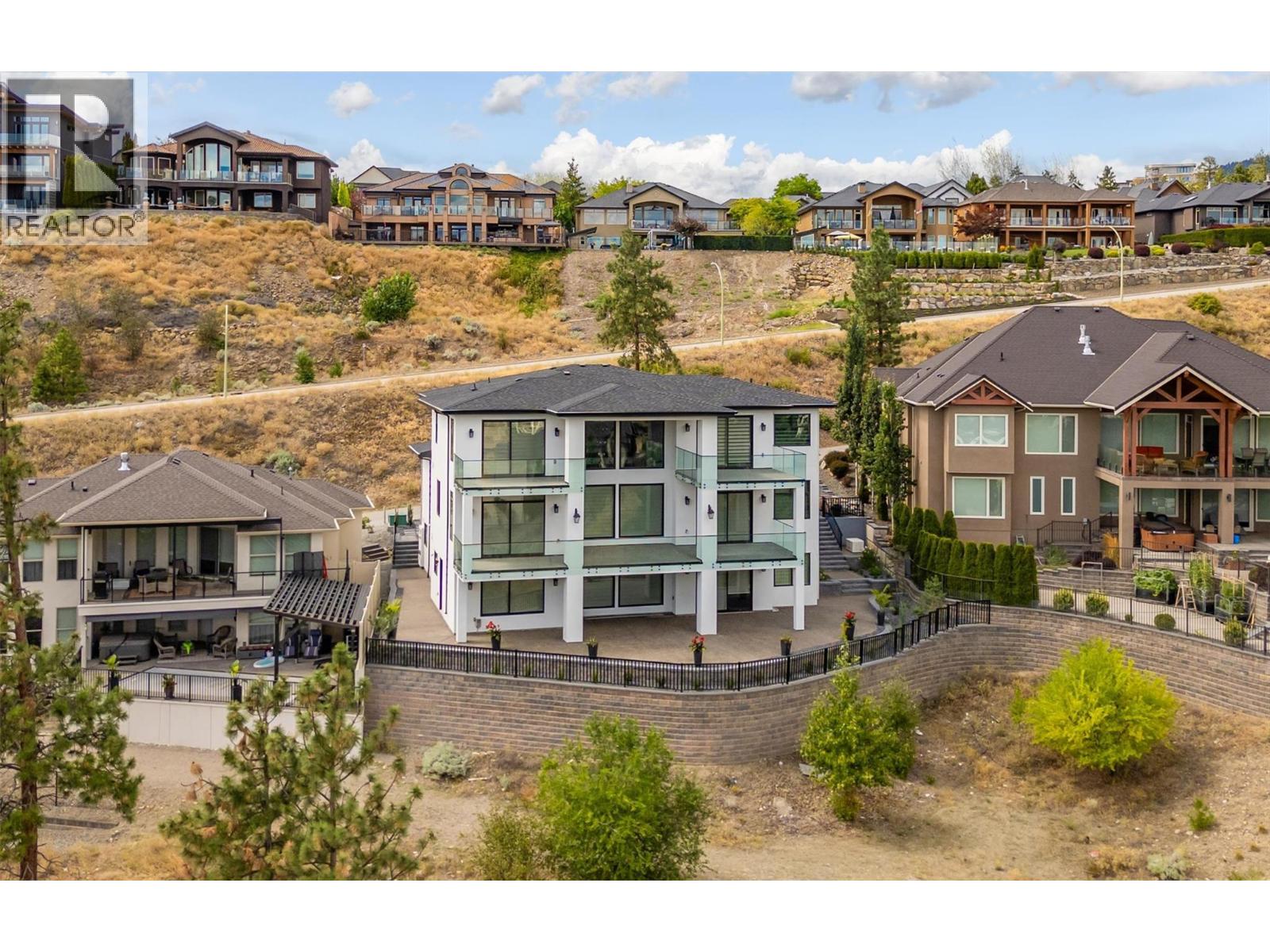 1511 Vineyard Drive, West Kelowna