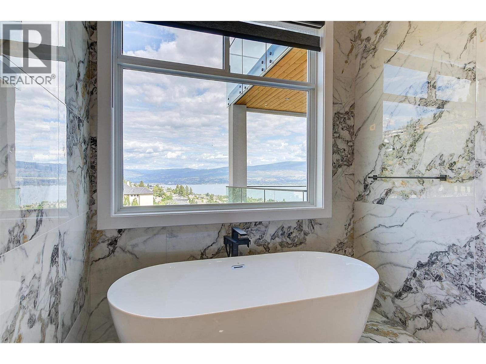 1511 Vineyard Drive, West Kelowna