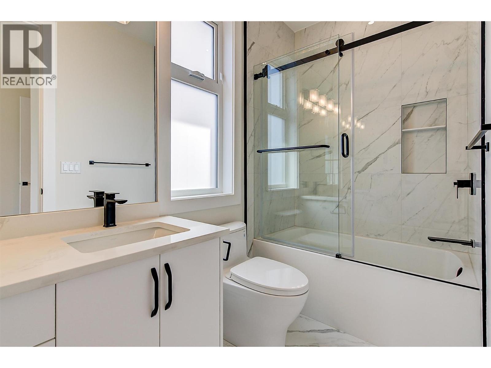 1511 Vineyard Drive, West Kelowna