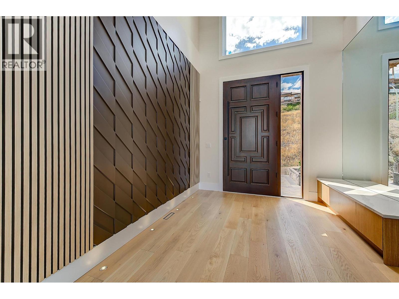 1511 Vineyard Drive, West Kelowna