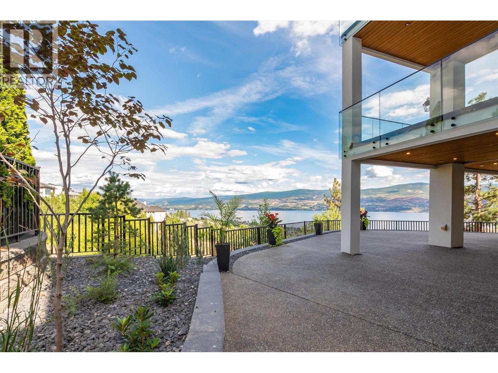 1511 Vineyard Drive, West Kelowna