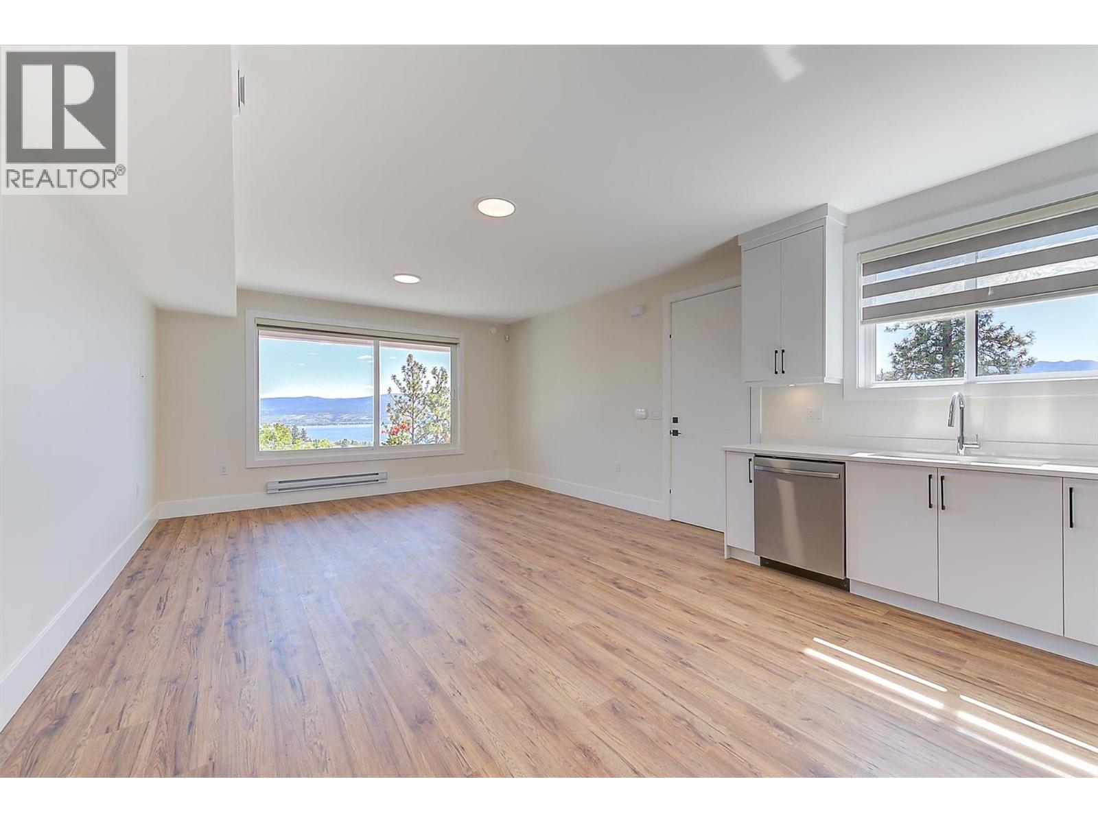 1511 Vineyard Drive, West Kelowna