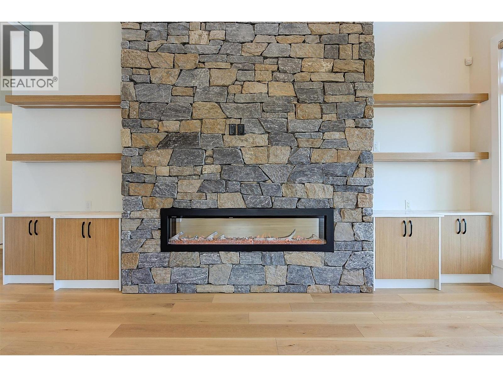 1511 Vineyard Drive, West Kelowna