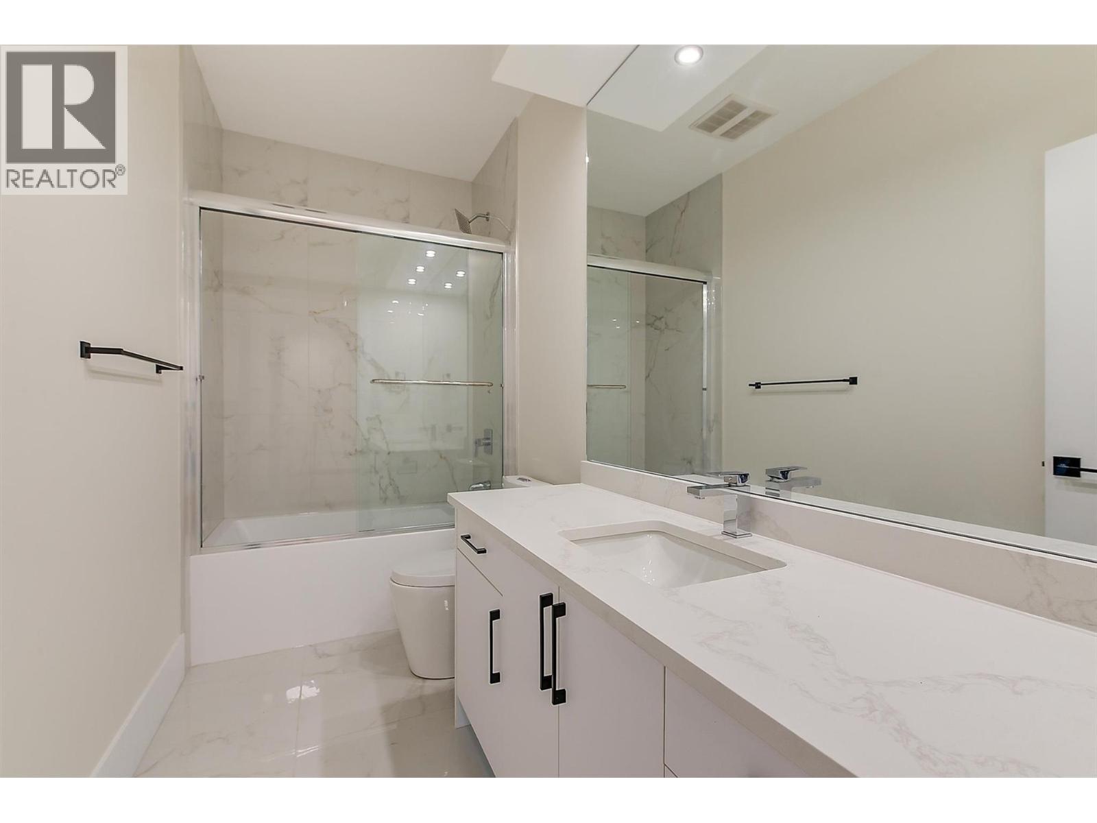 1511 Vineyard Drive, West Kelowna