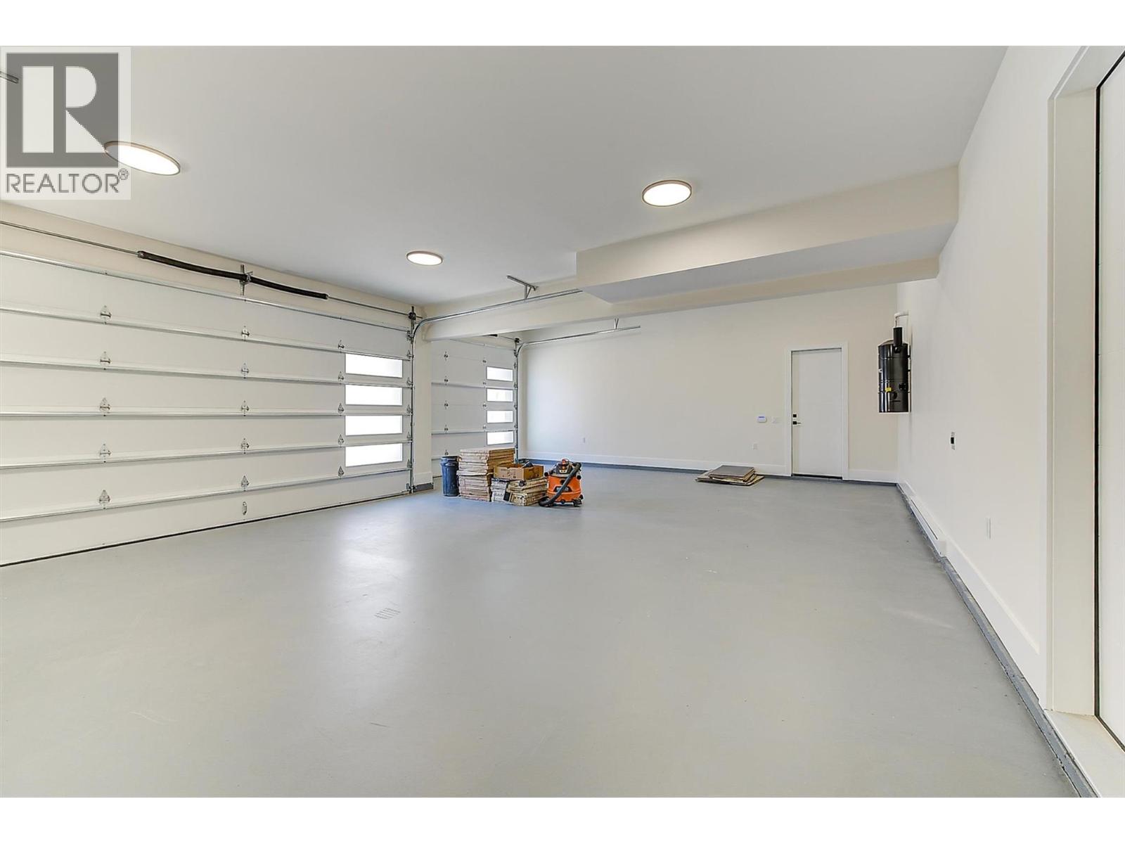 1511 Vineyard Drive, West Kelowna
