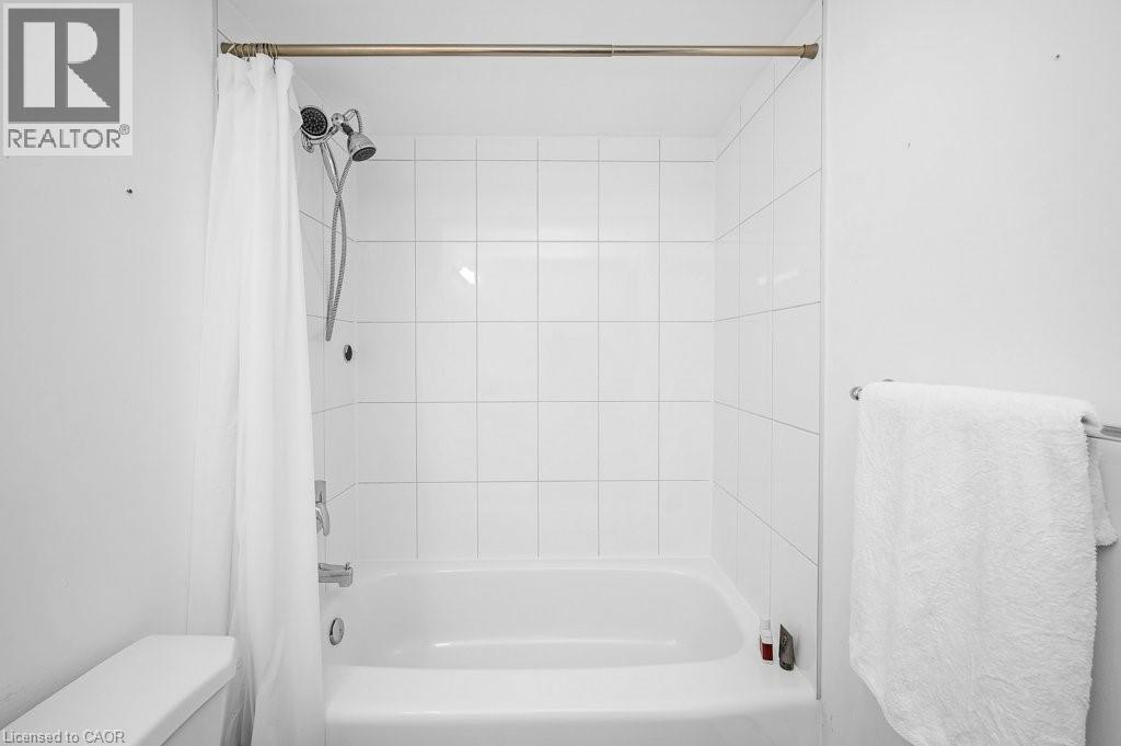Photo 24 of 41 Rykert Street Unit 402, St Catharines ON