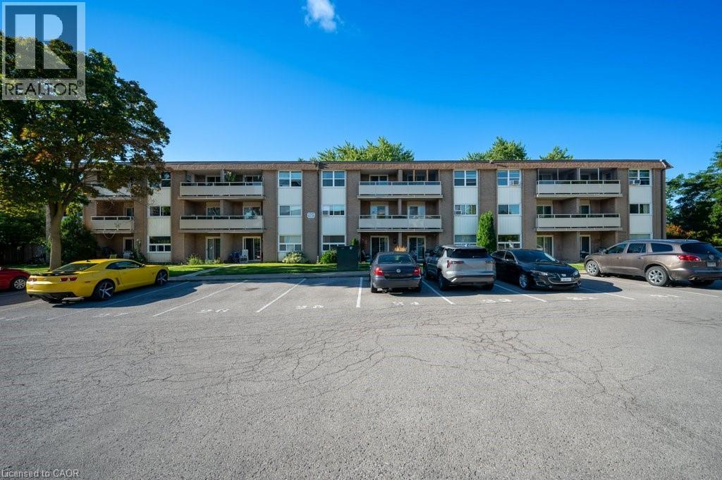 Photo 2 of 41 Rykert Street Unit 402, St Catharines ON