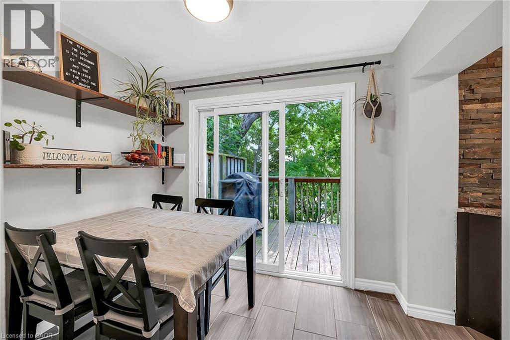 Photo 37 of 86 Park Avenue, Brantford ON