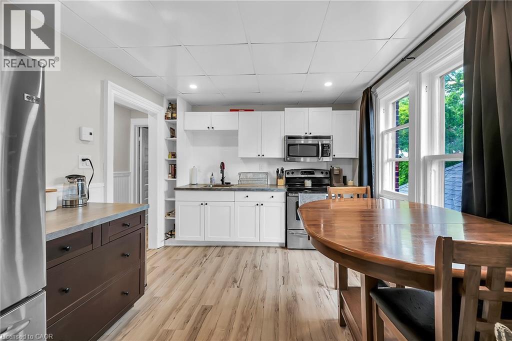 Photo 47 of 86 Park Avenue, Brantford ON