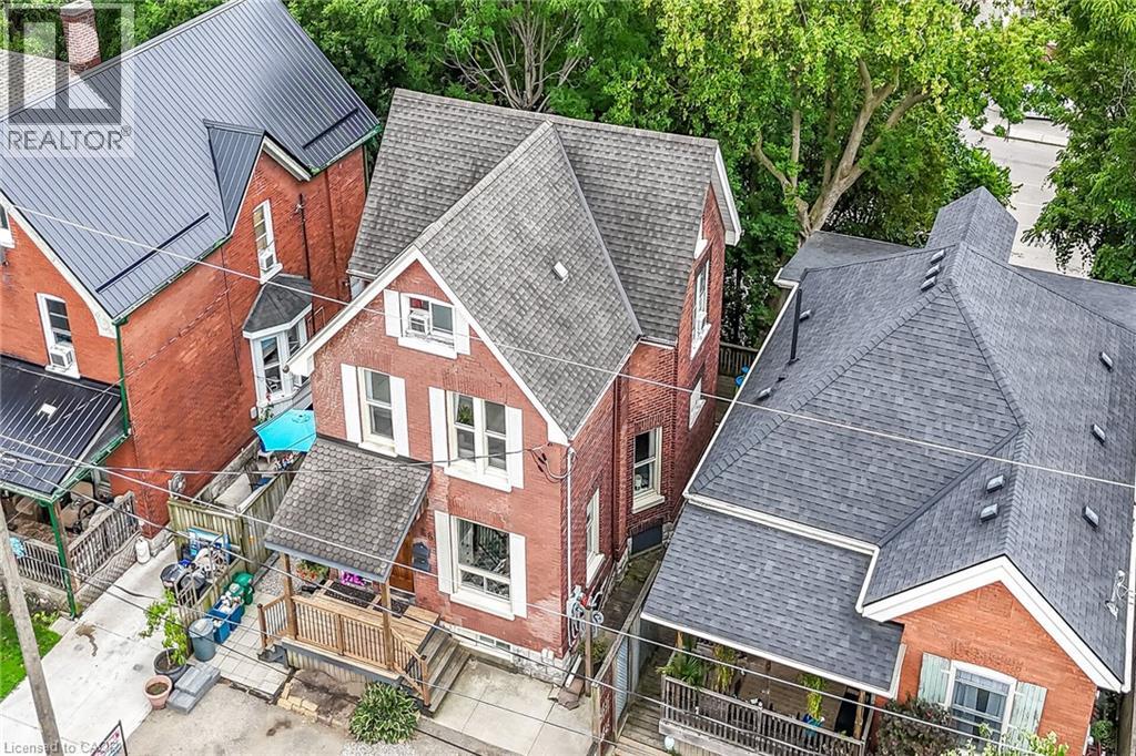 Photo 15 of 86 Park Avenue, Brantford ON