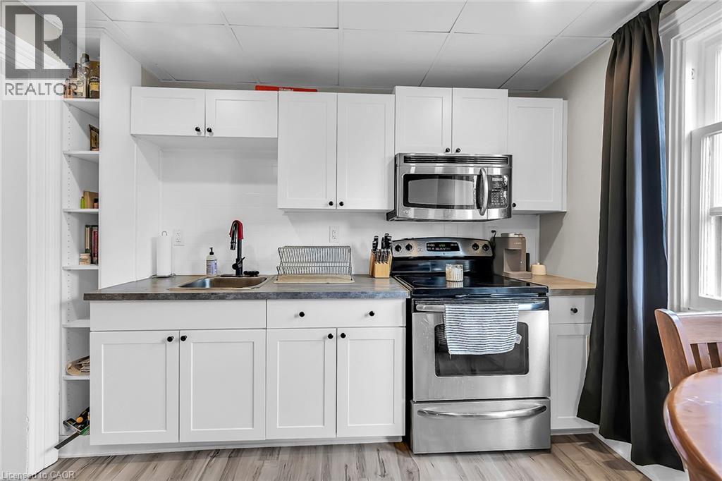 Photo 50 of 86 Park Avenue, Brantford ON