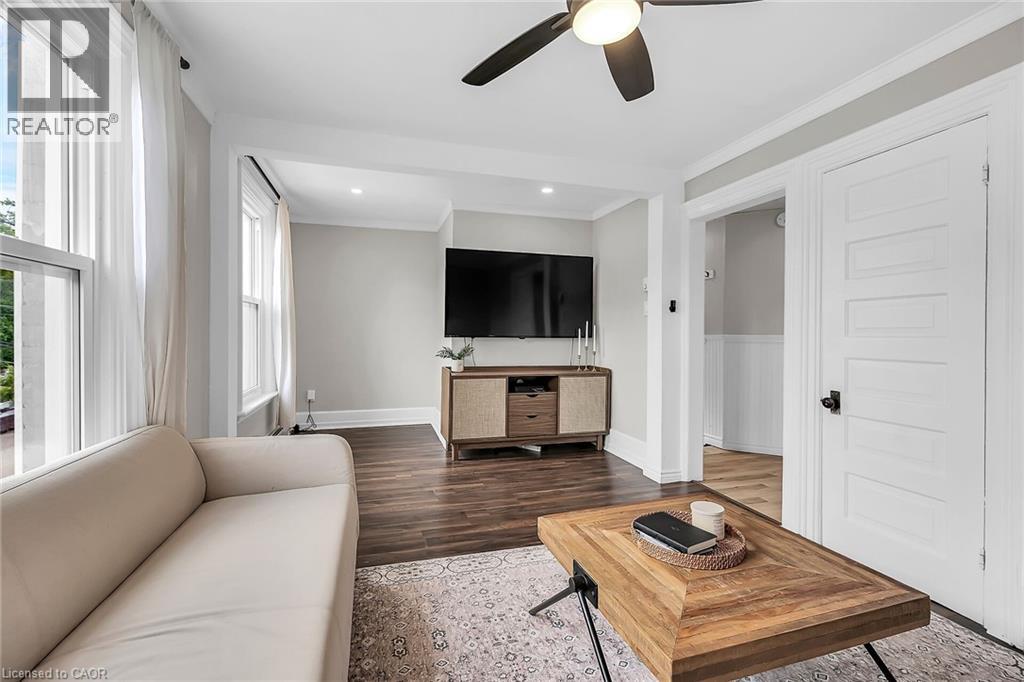 Photo 41 of 86 Park Avenue, Brantford ON