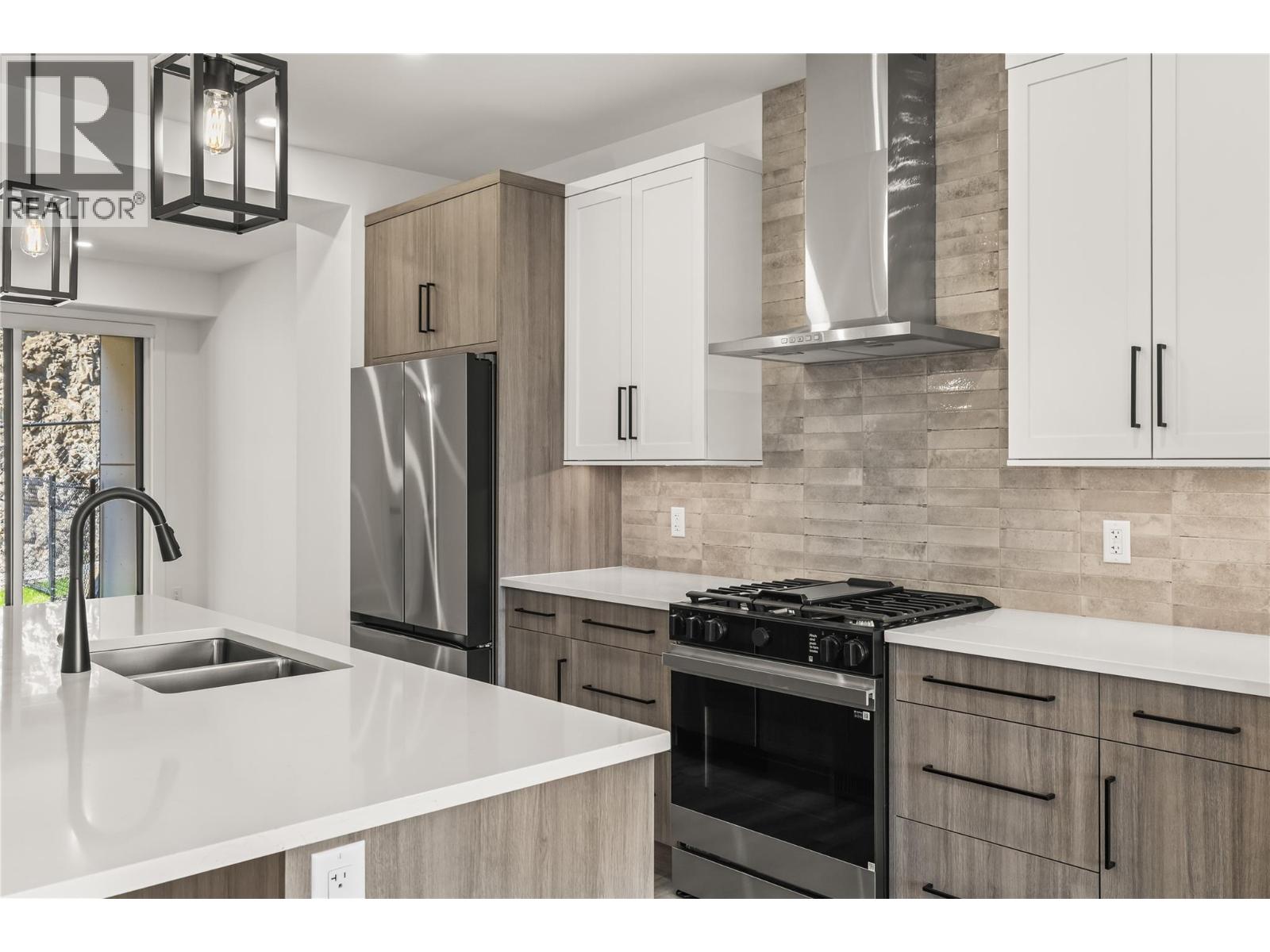 Photo 9 of 2835 Canyon Crest Drive Unit 17, West Kelowna BC