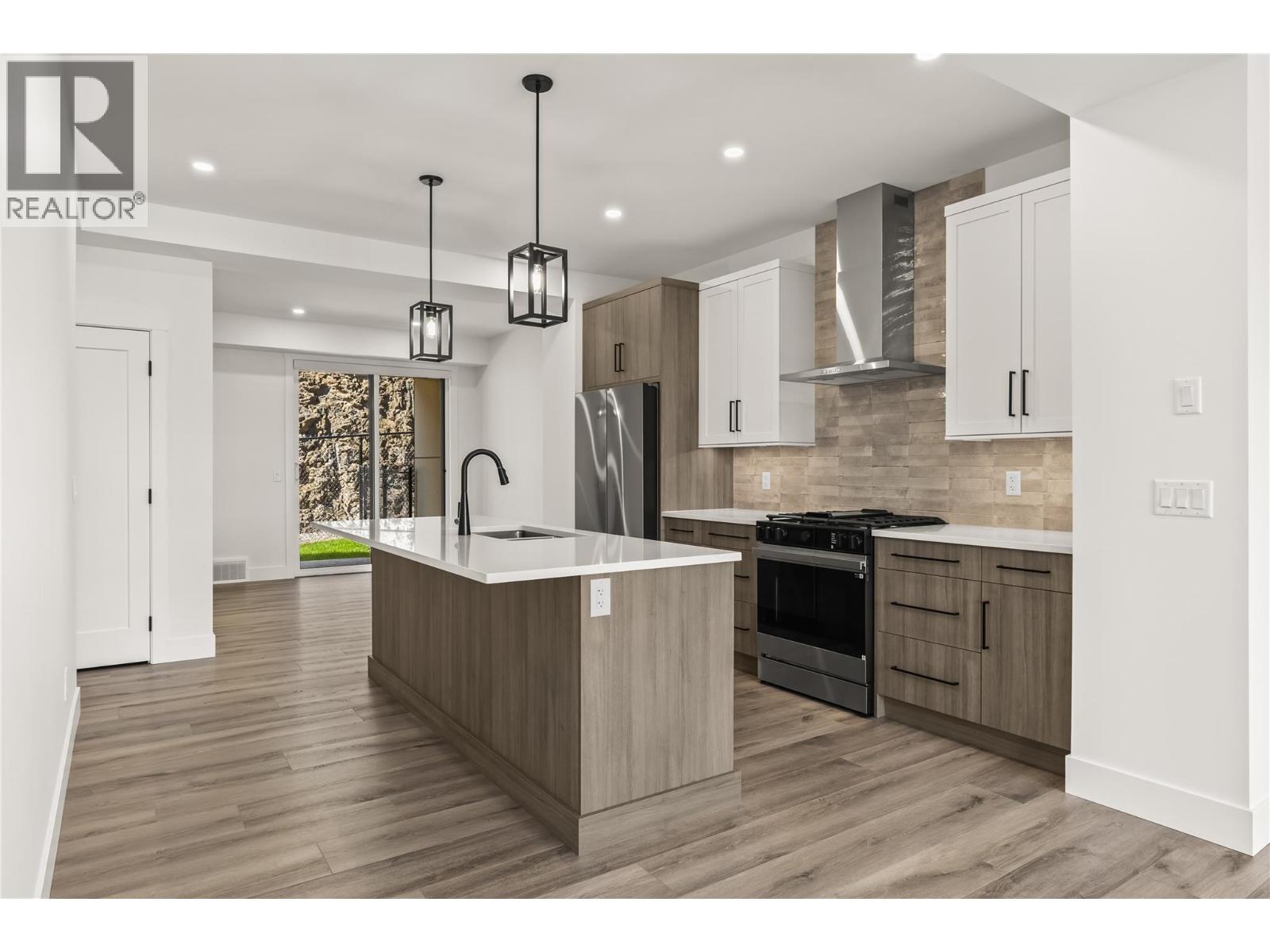 Photo 6 of 2835 Canyon Crest Drive Unit 17, West Kelowna BC