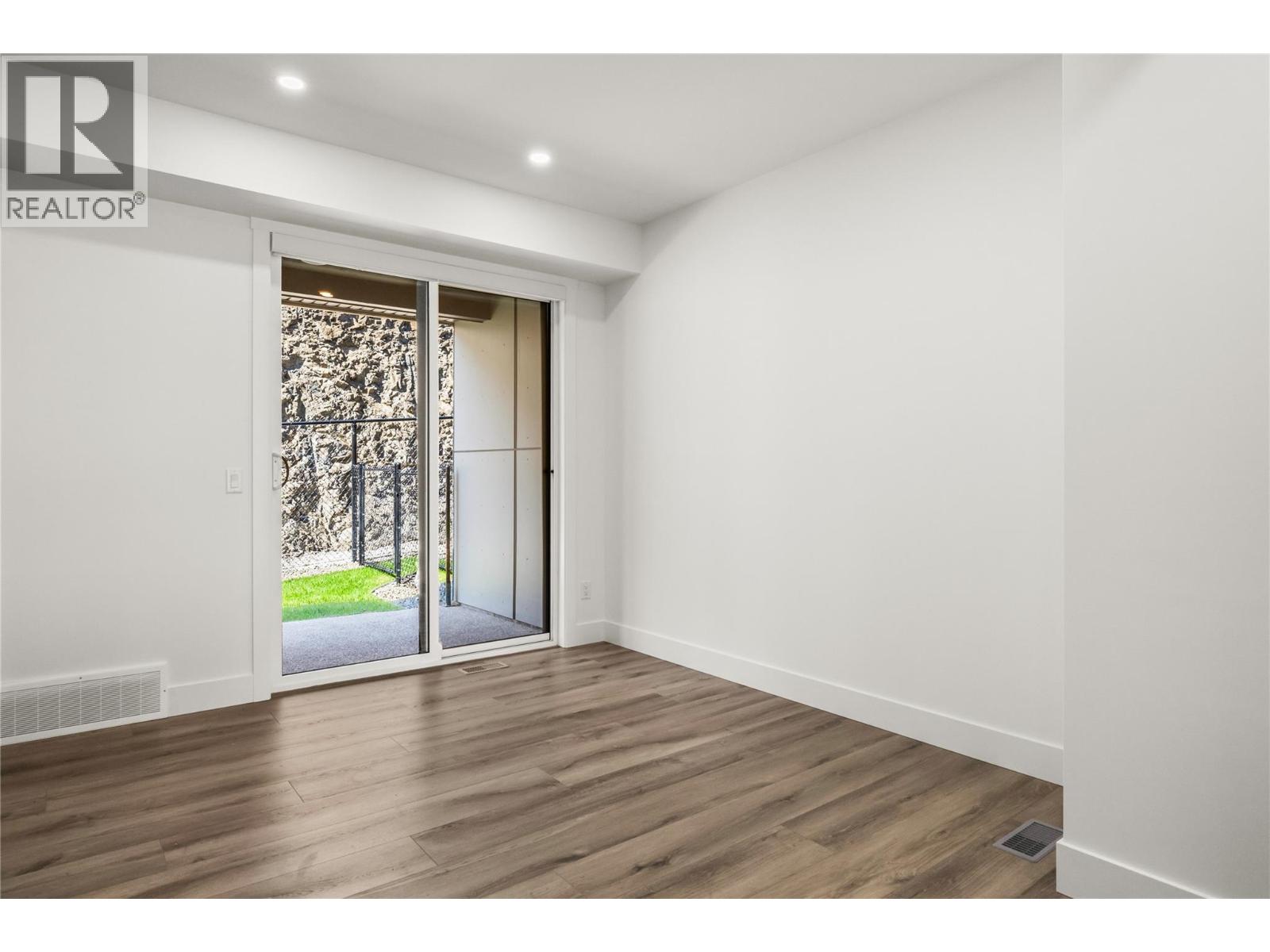 Photo 11 of 2835 Canyon Crest Drive Unit 17, West Kelowna BC