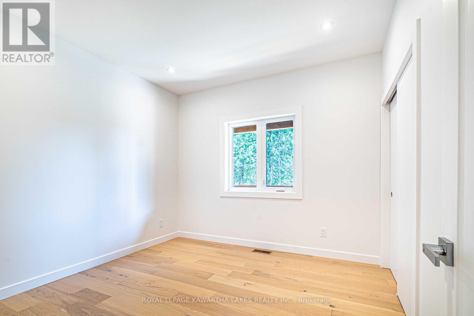 Photo 35 of 33 Coshs Road, Kawartha Lakes ON