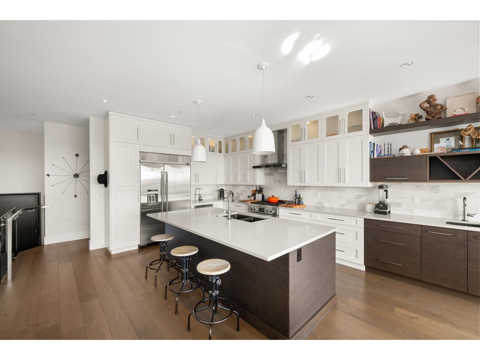 14712 MCDONALD AVENUE, White Rock