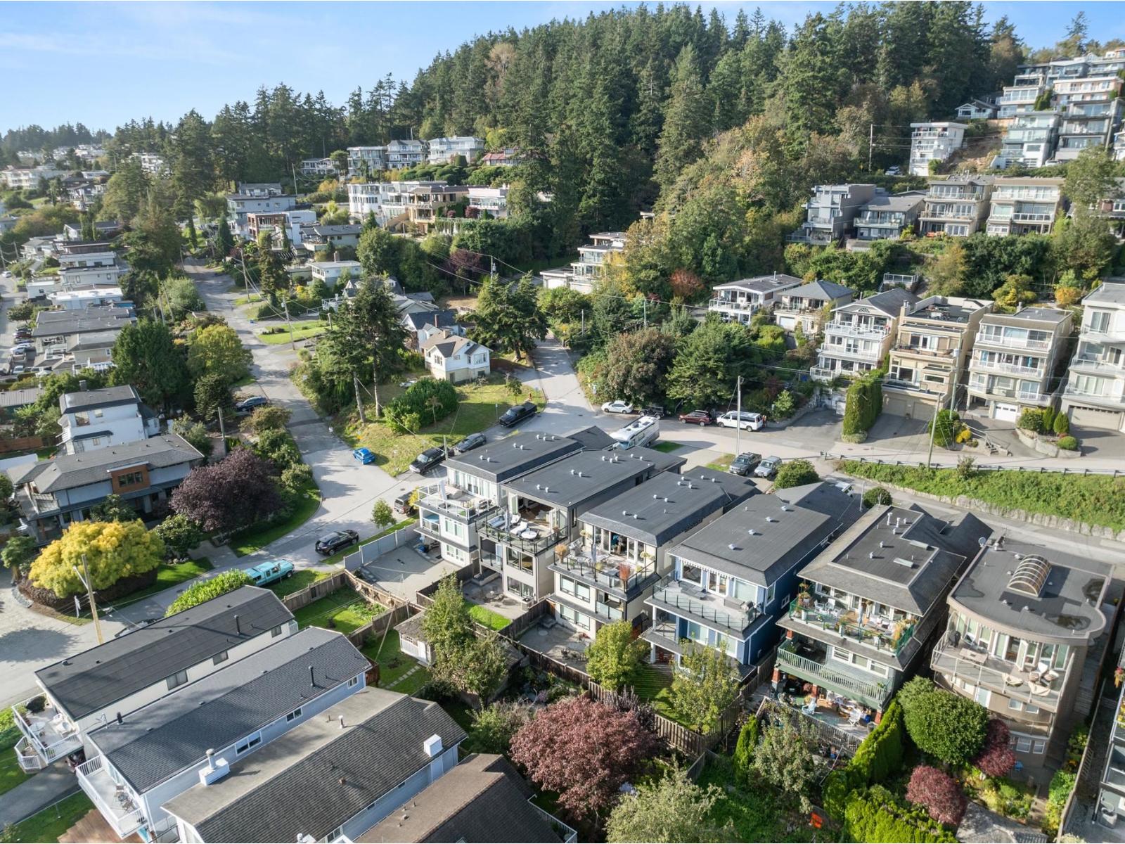 14712 MCDONALD AVENUE, White Rock