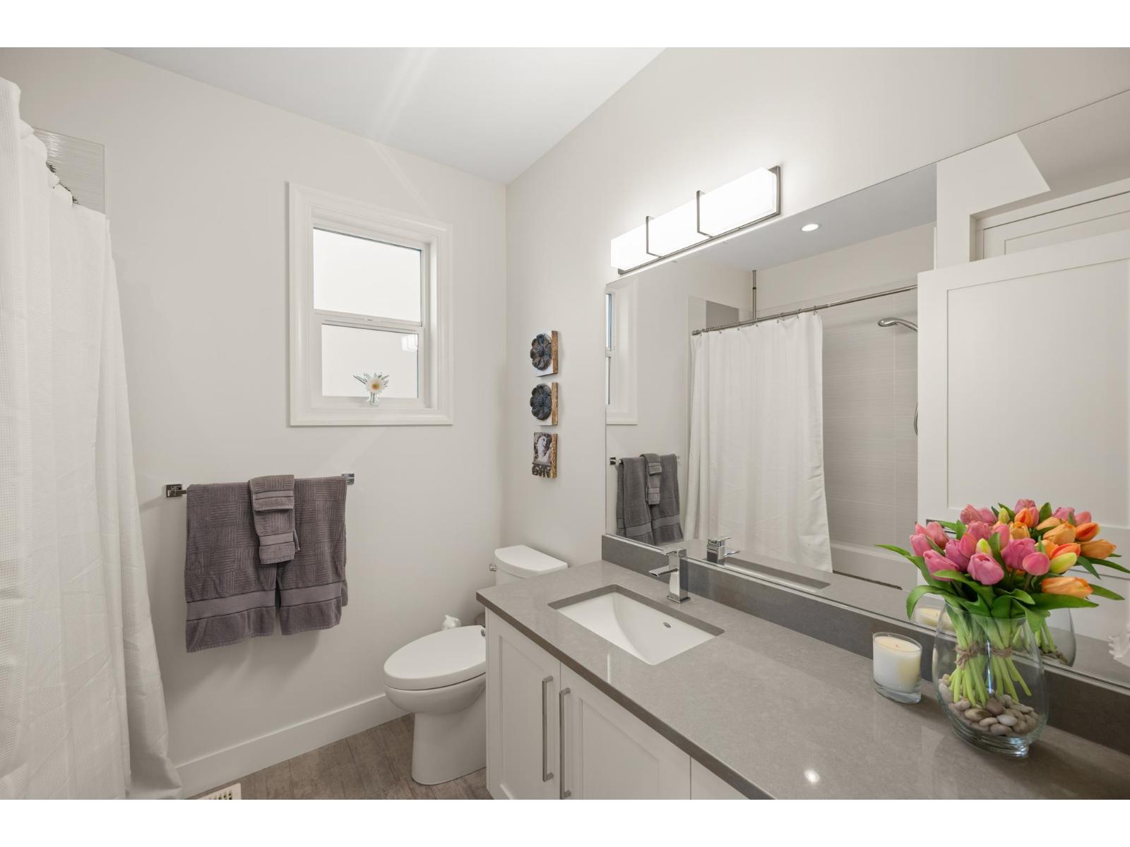 14712 MCDONALD AVENUE, White Rock