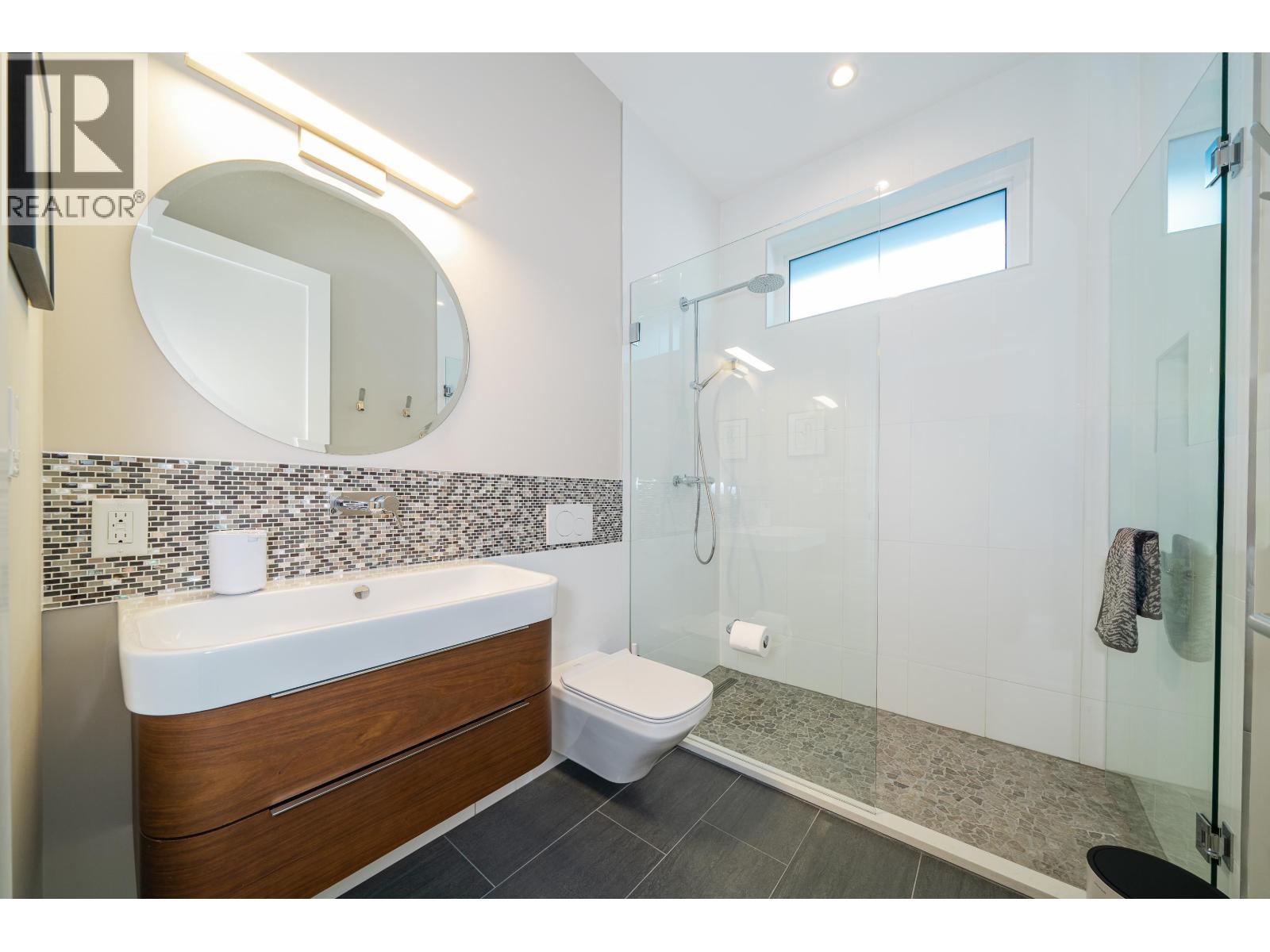 Photo 9 of 10960 Rosecroft Crescent, Richmond BC