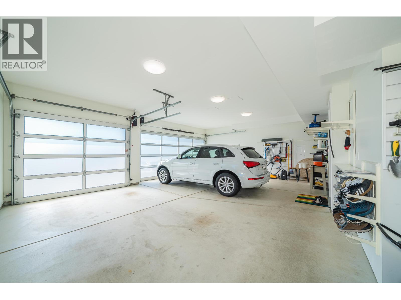 Photo 14 of 10960 Rosecroft Crescent, Richmond BC
