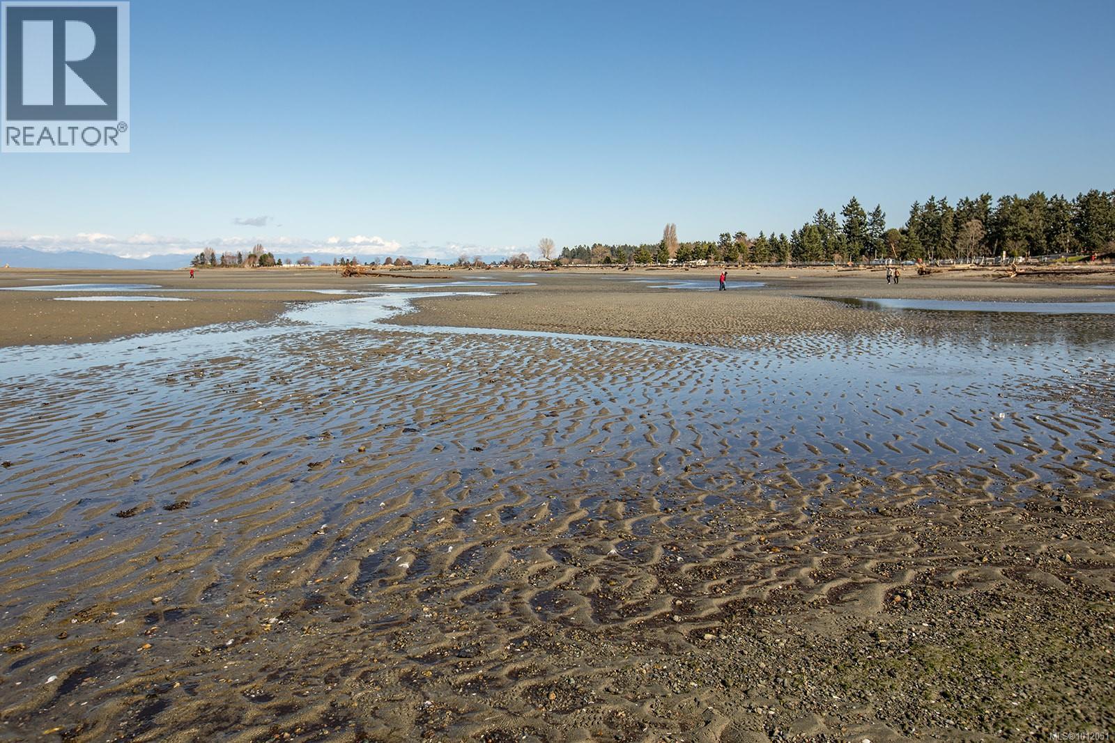 Photo 36 of 391 Bay Ave, Parksville BC
