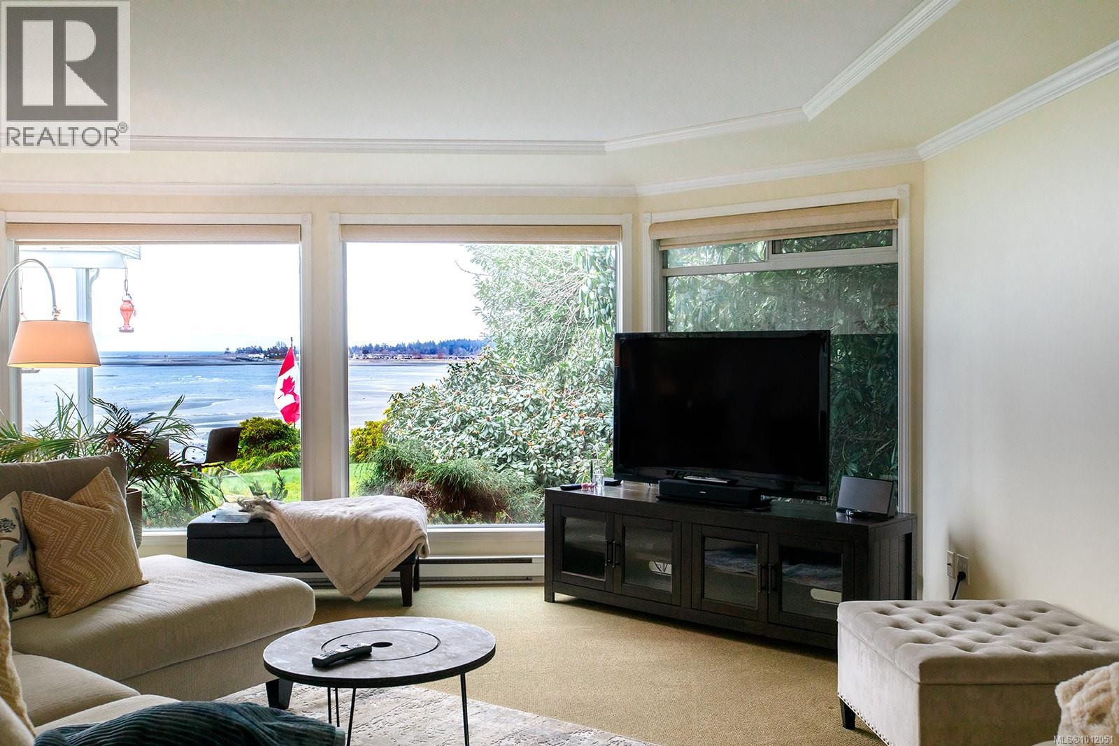 Photo 25 of 391 Bay Ave, Parksville BC