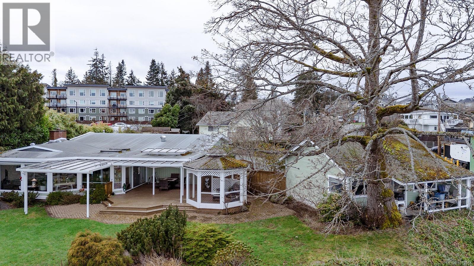 Photo 33 of 391 Bay Ave, Parksville BC