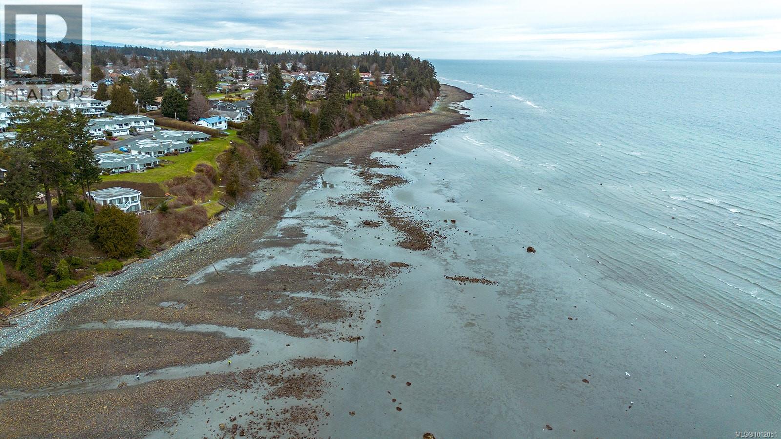 Photo 13 of 391 Bay Ave, Parksville BC