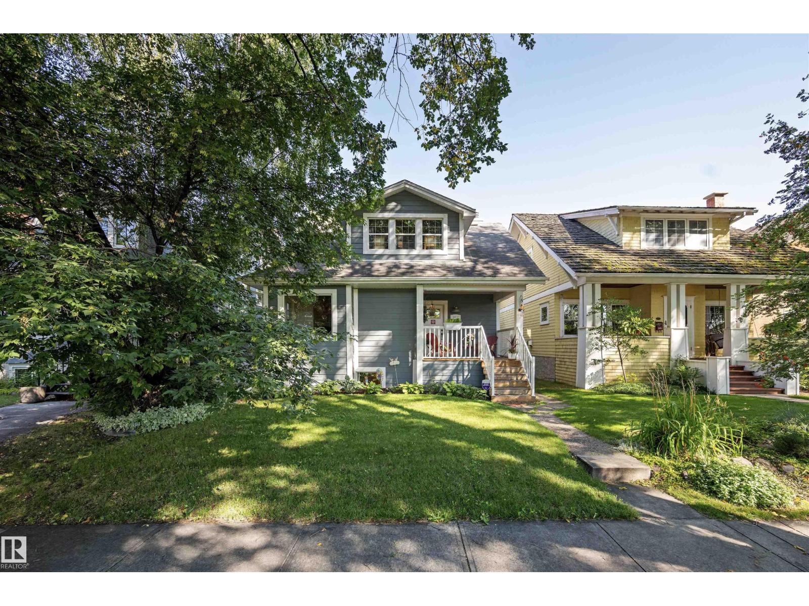 Photo 2 of 10832 79 Av Nw, Edmonton AB