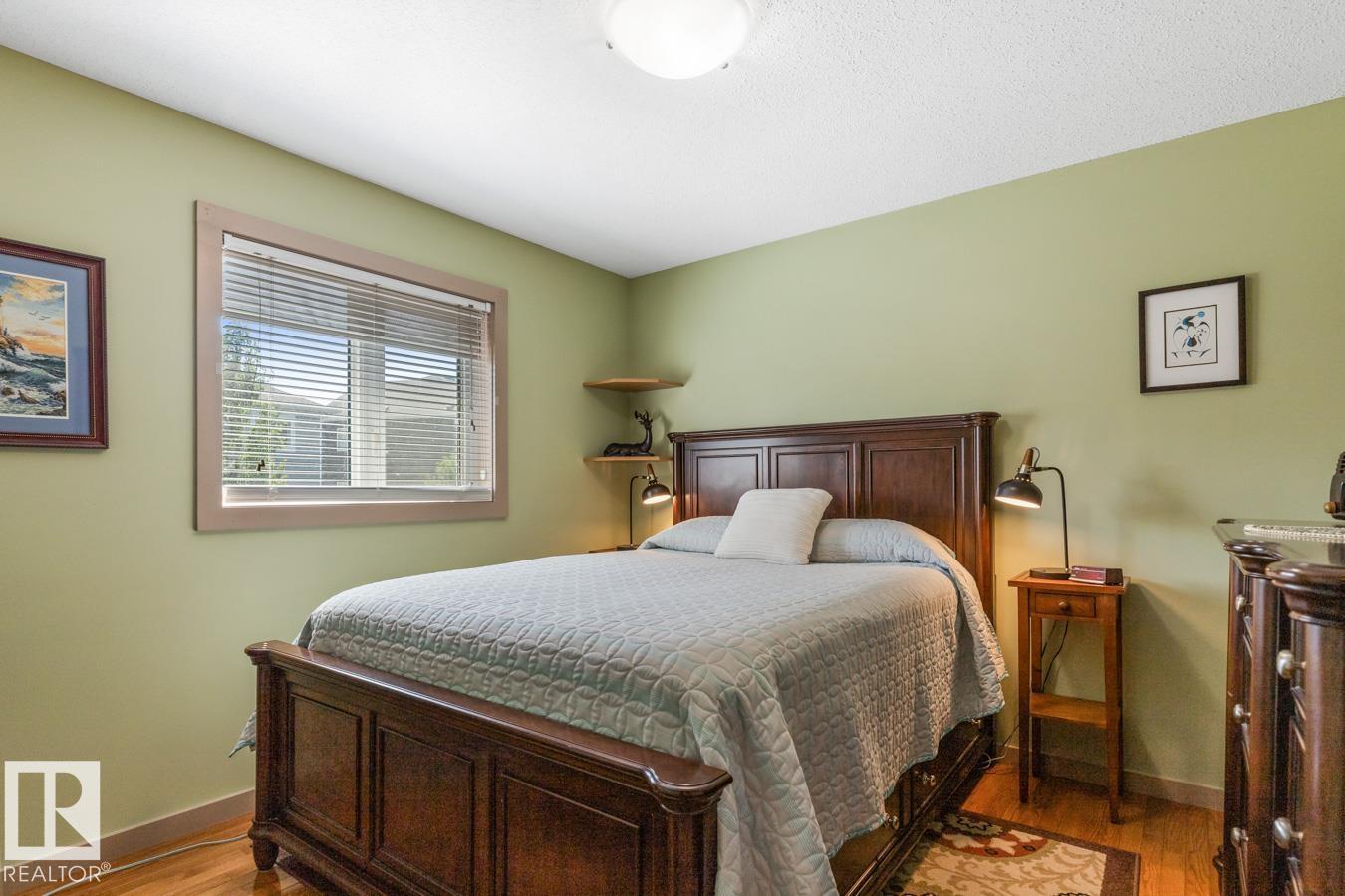 Photo 10 of 3 Promenade Pl, Beaumont AB