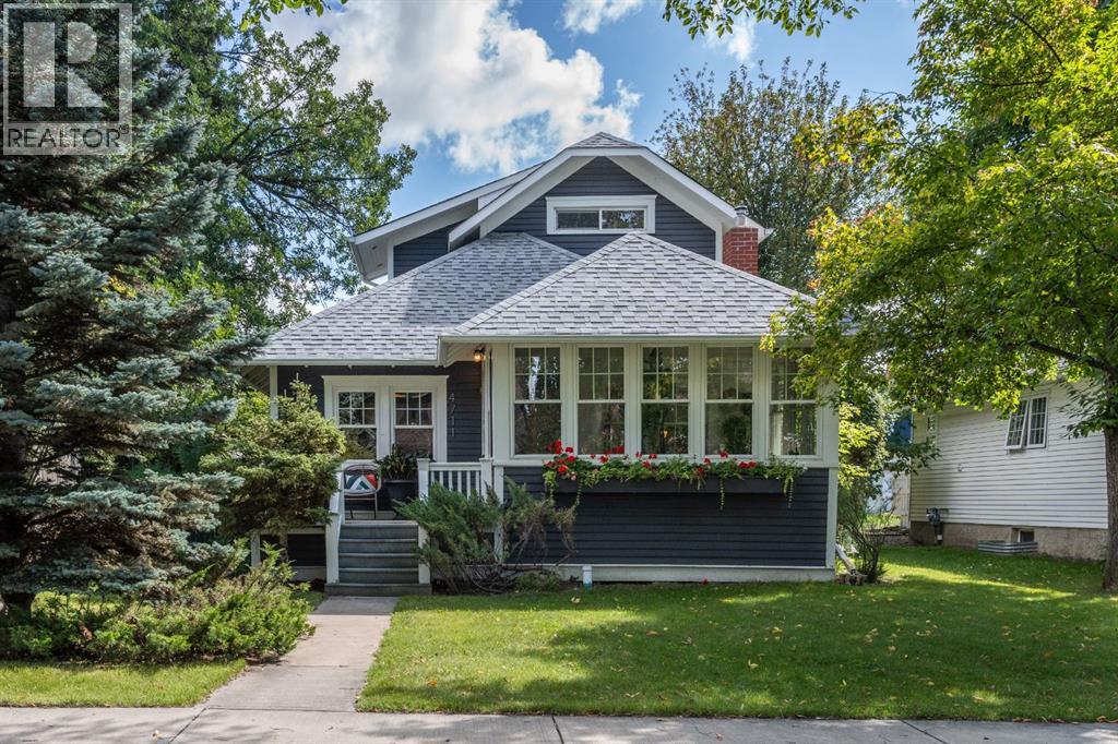 Photo 13 of 4711 49 Street, Camrose AB