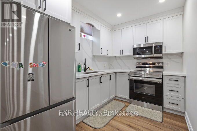 Photo 13 of 80 Mountland Drive, Toronto ON