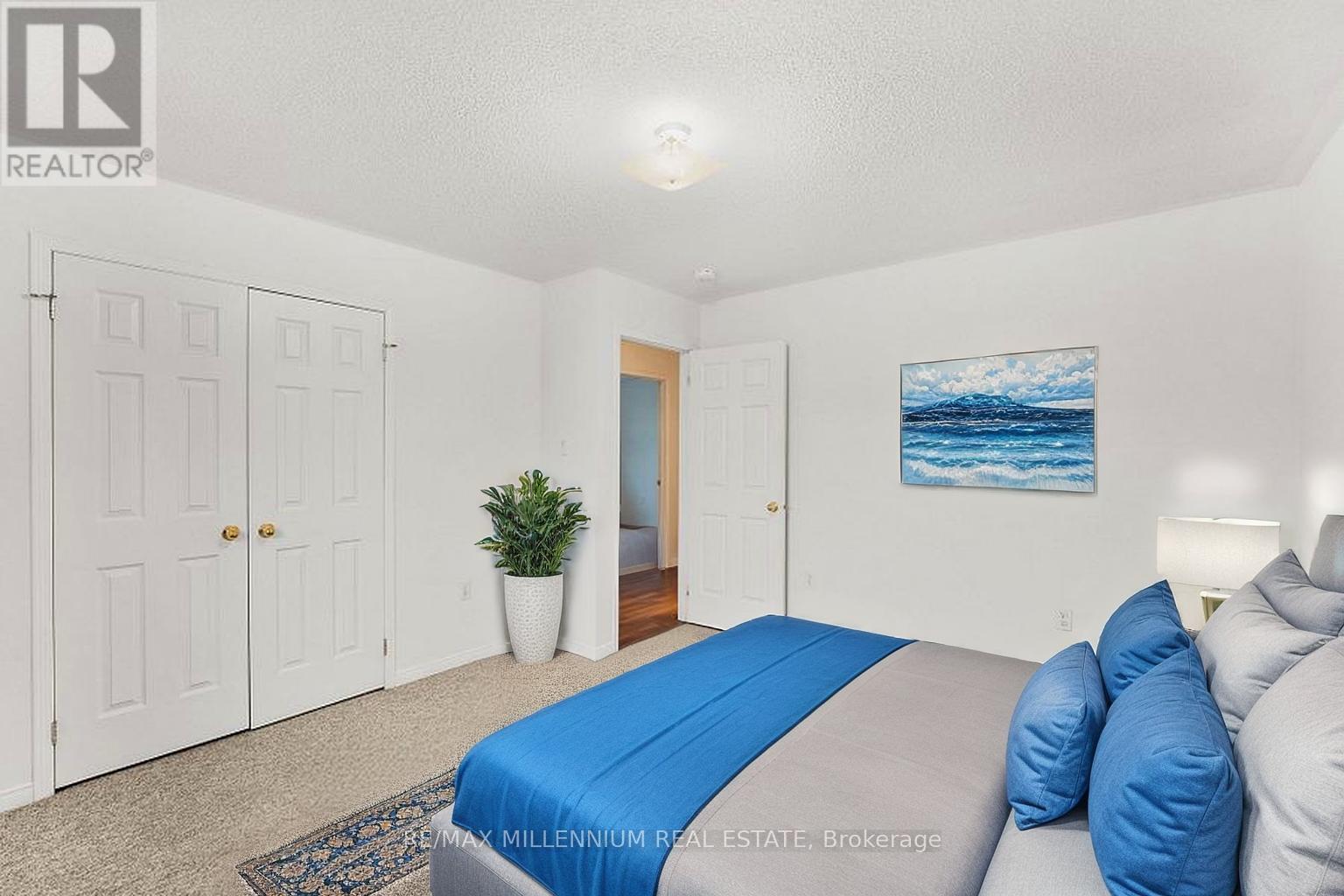 Photo 17 of 44 Hanmer Street E, Barrie ON