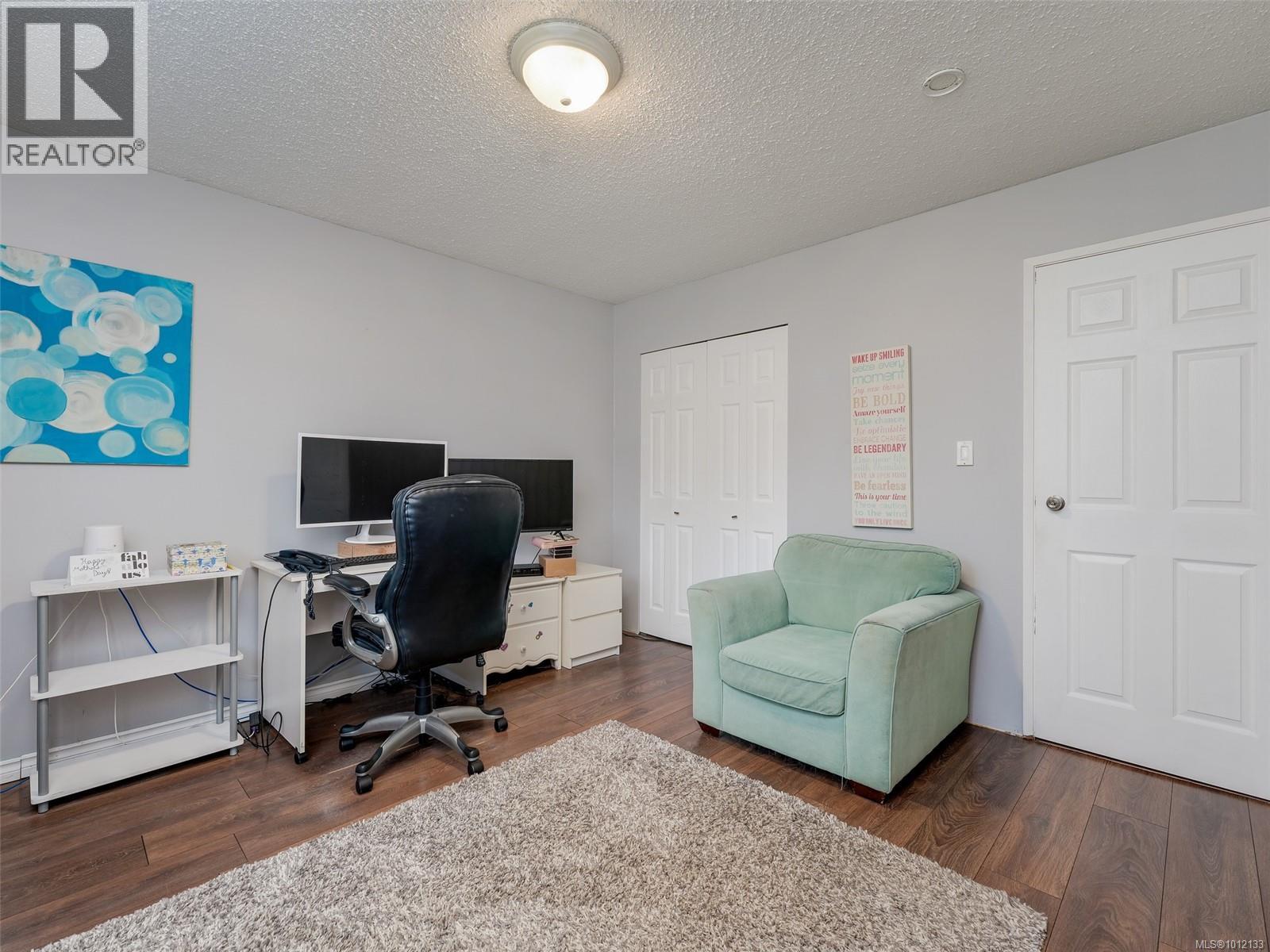  6525 Country Road, Sooke