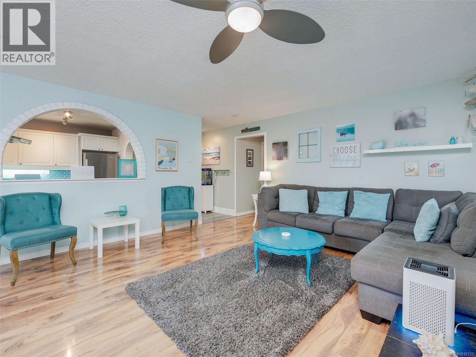  6525 Country Road, Sooke