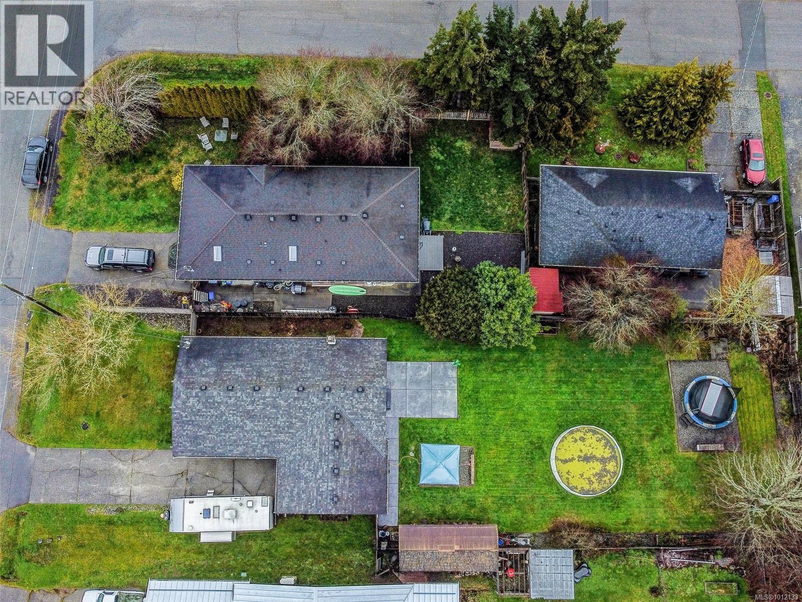  6525 Country Road, Sooke
