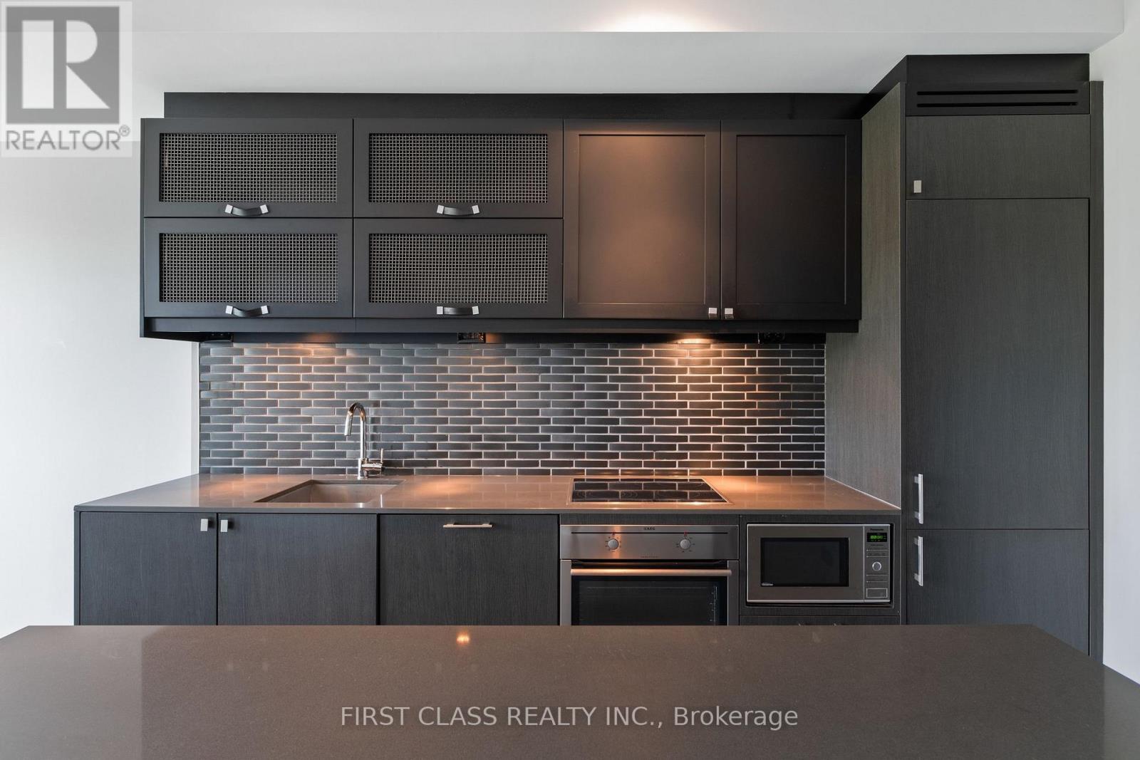 Photo 10 of 413 783 Bathurst Street, Toronto ON