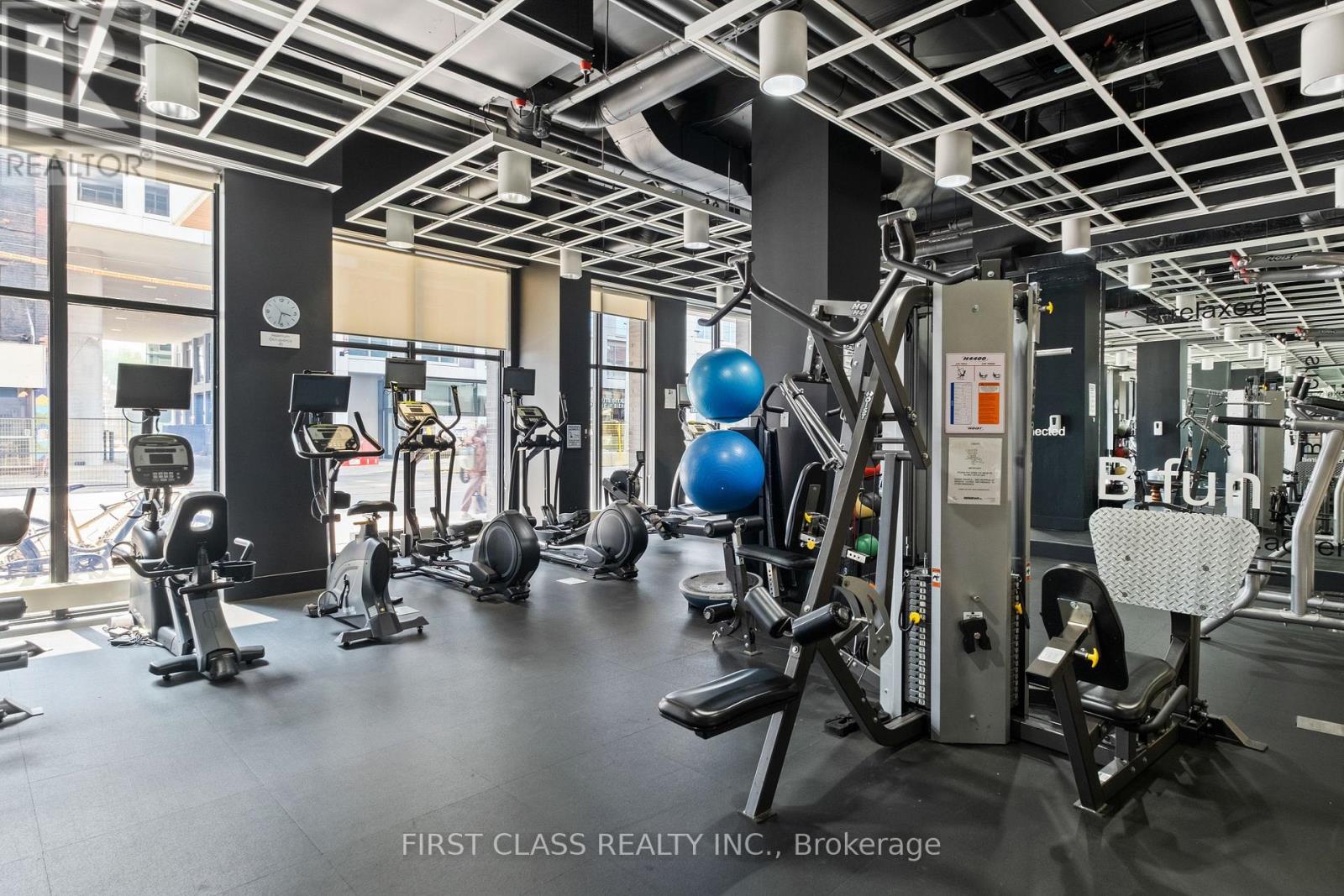 Photo 15 of 413 783 Bathurst Street, Toronto ON