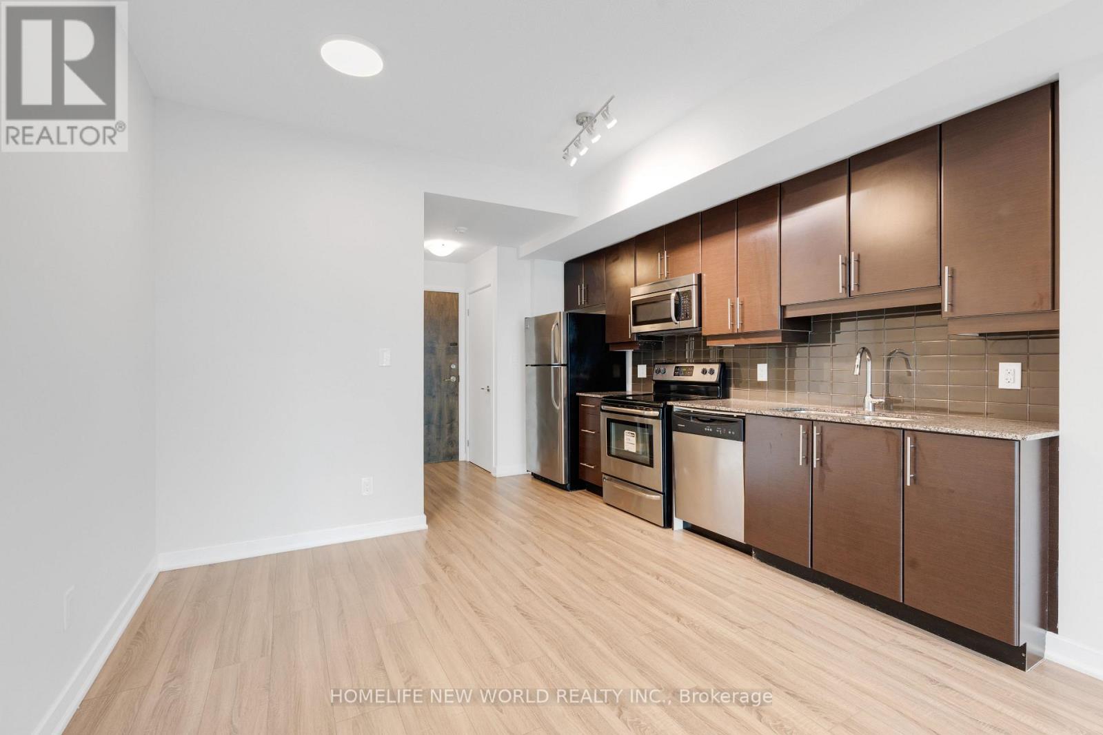 Photo 8 of 2502 33 Bay Street, Toronto ON