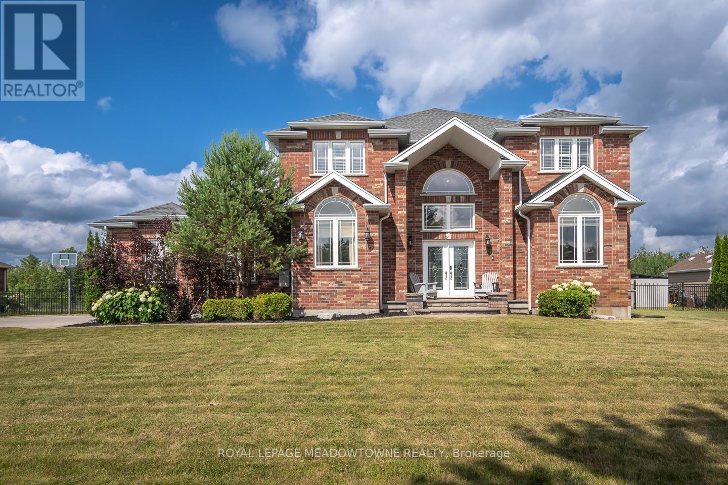 Photo 21 of 63 Stewart Drive, Erin ON