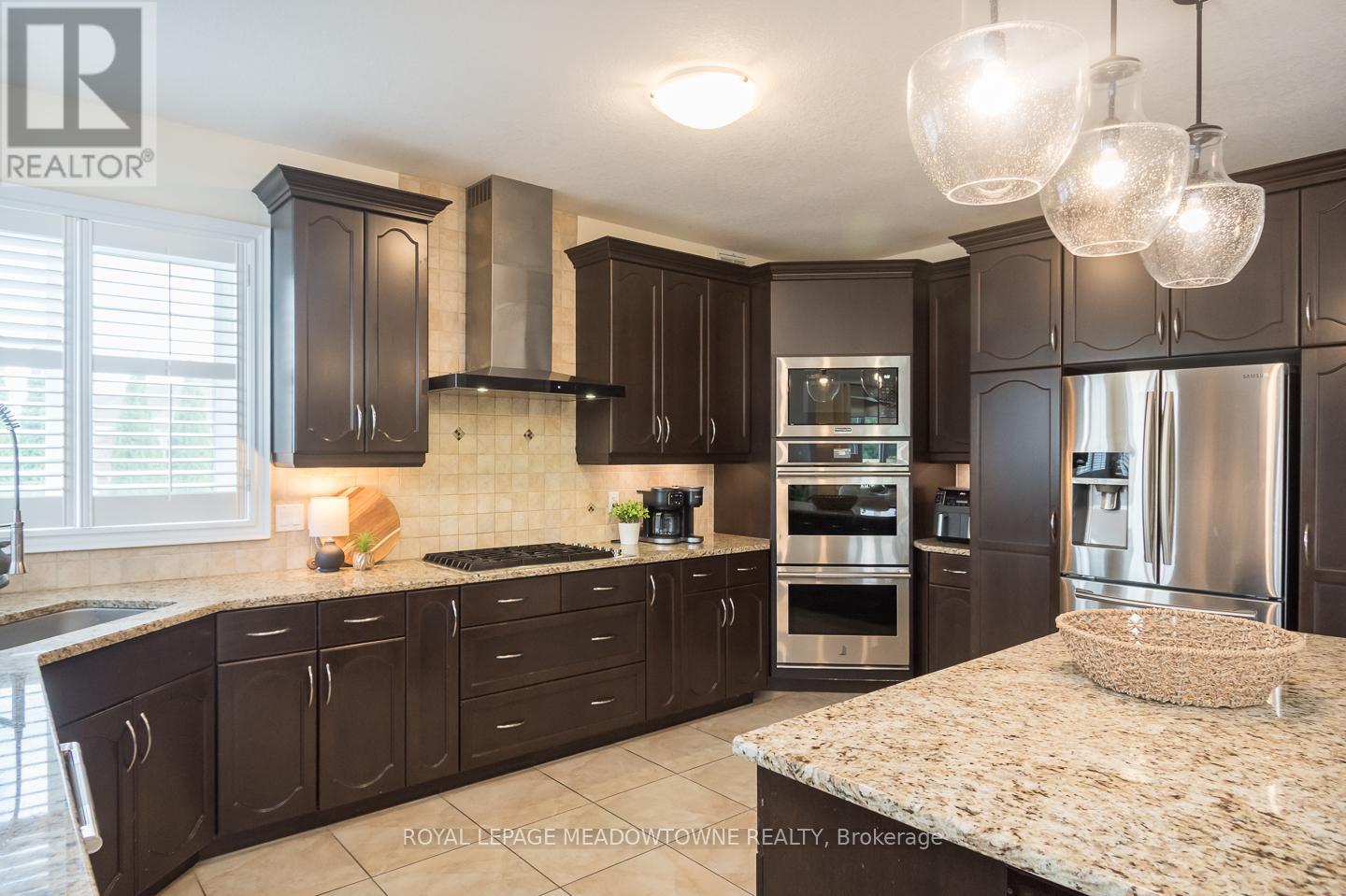 Photo 34 of 63 Stewart Drive, Erin ON