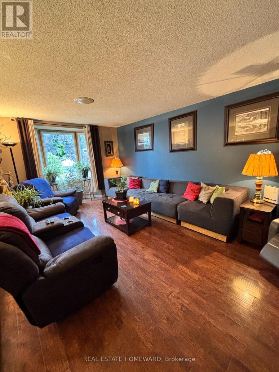 Photo 30 of 35 Bleeker Avenue, Quinte West ON