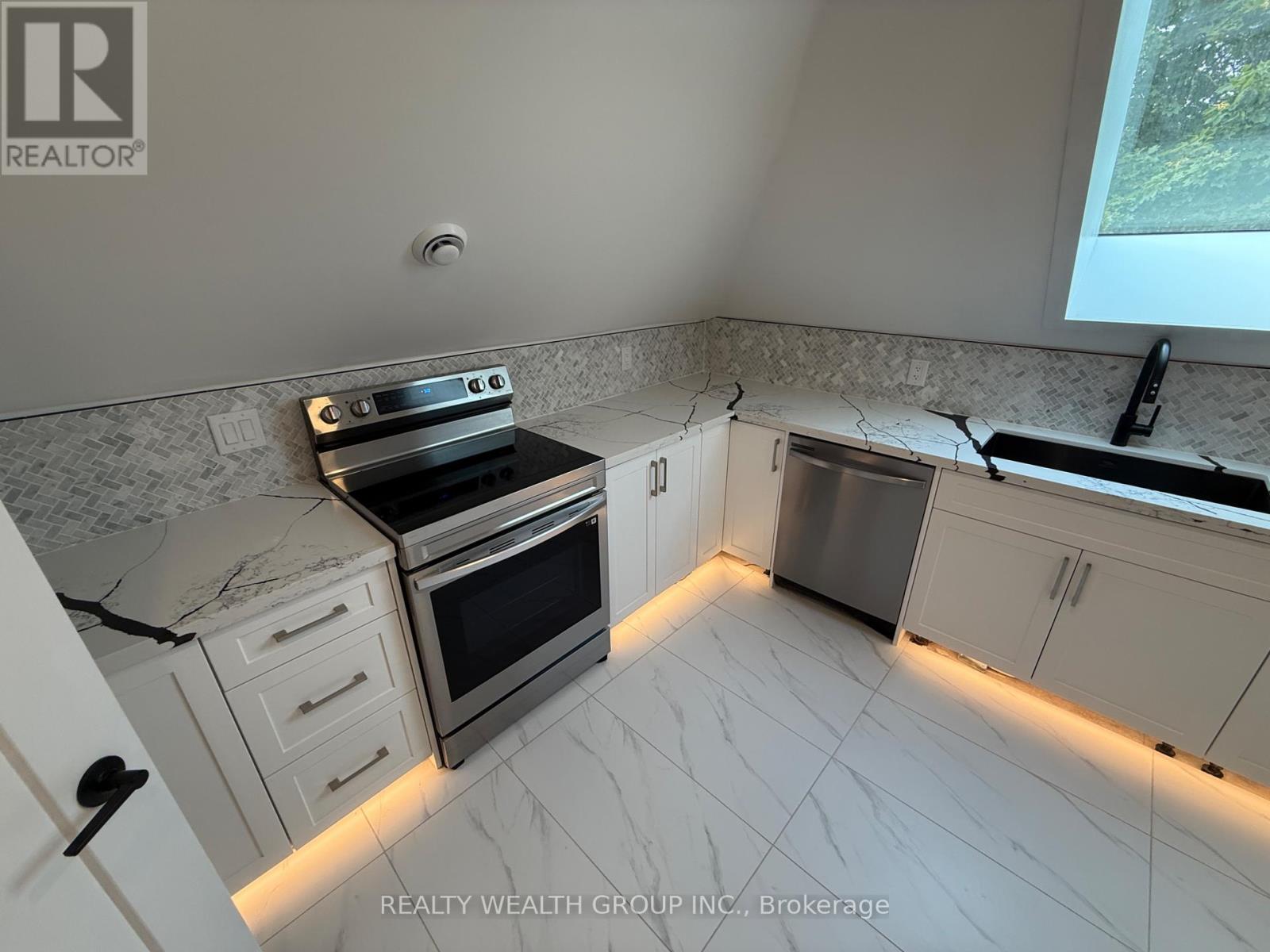 Photo 25 of 761 O Connor Drive, Toronto ON