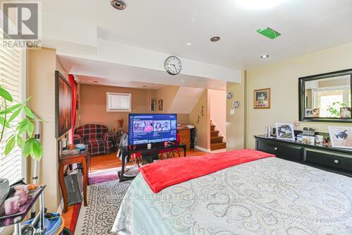 Photo 22 of 46 Lloydminster Avenue, Ajax ON