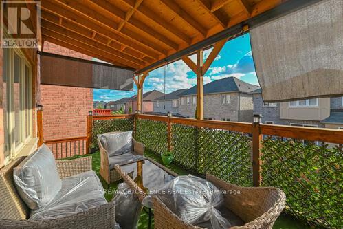 Photo 16 of 46 Lloydminster Avenue, Ajax ON