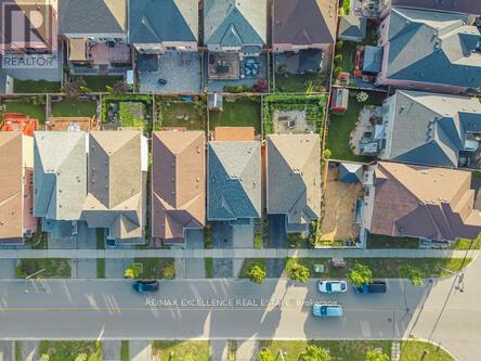 Photo 11 of 46 Lloydminster Avenue, Ajax ON
