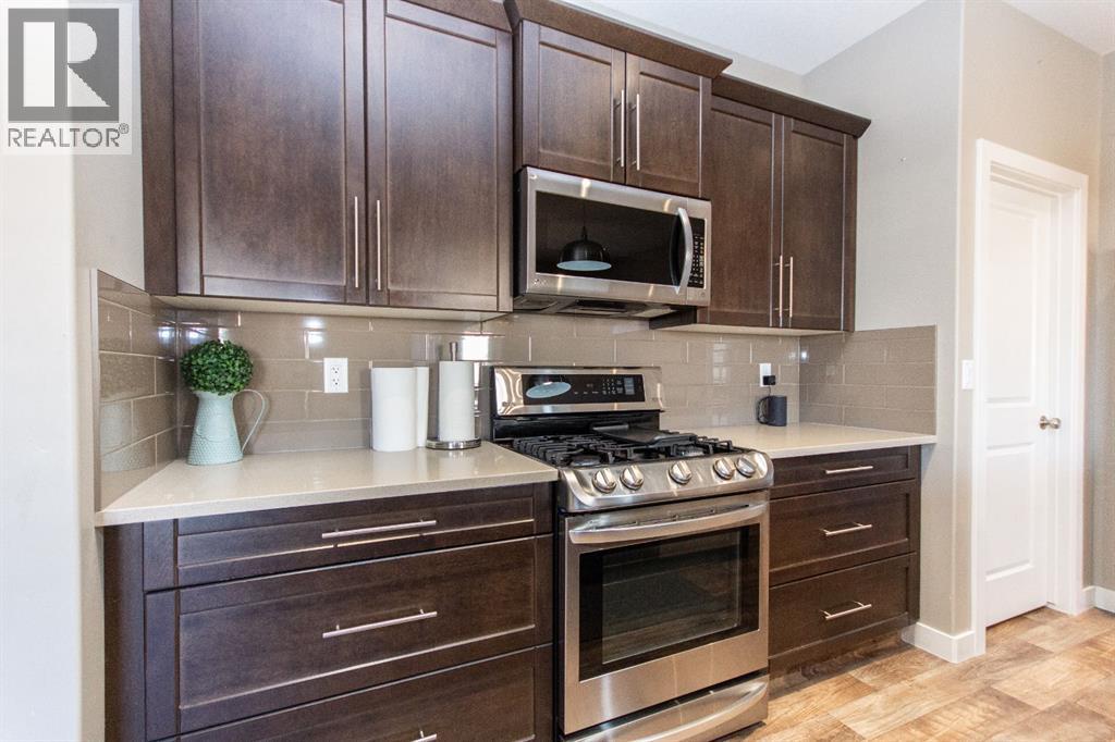 Photo 43 of 22 Travis Close, Red Deer AB