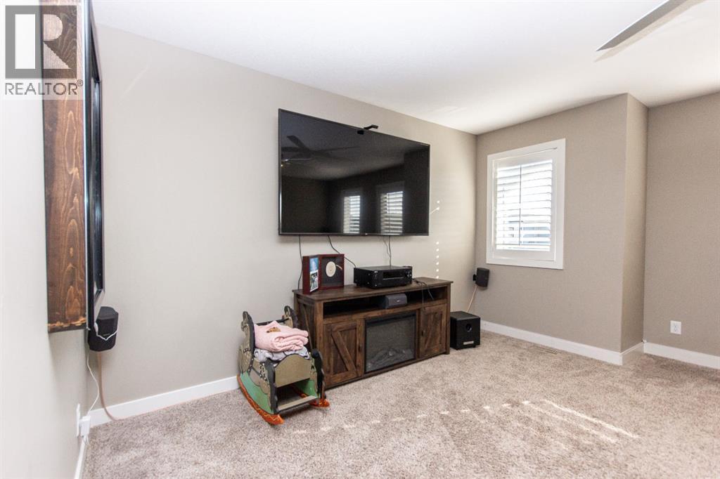 Photo 33 of 22 Travis Close, Red Deer AB