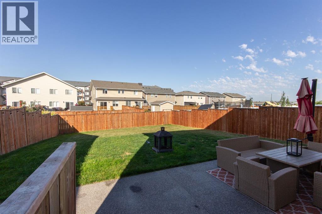 Photo 23 of 22 Travis Close, Red Deer AB